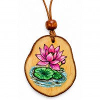 Colar de Madeira Flor de Lotus