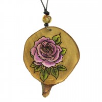 Colar de Madeira Rosa