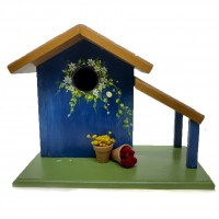 Casa para Passarinho com Varanda Azul