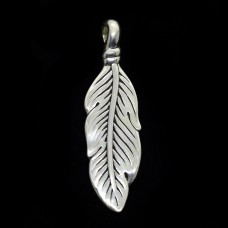 Pingente Pena Clara Eletroformação